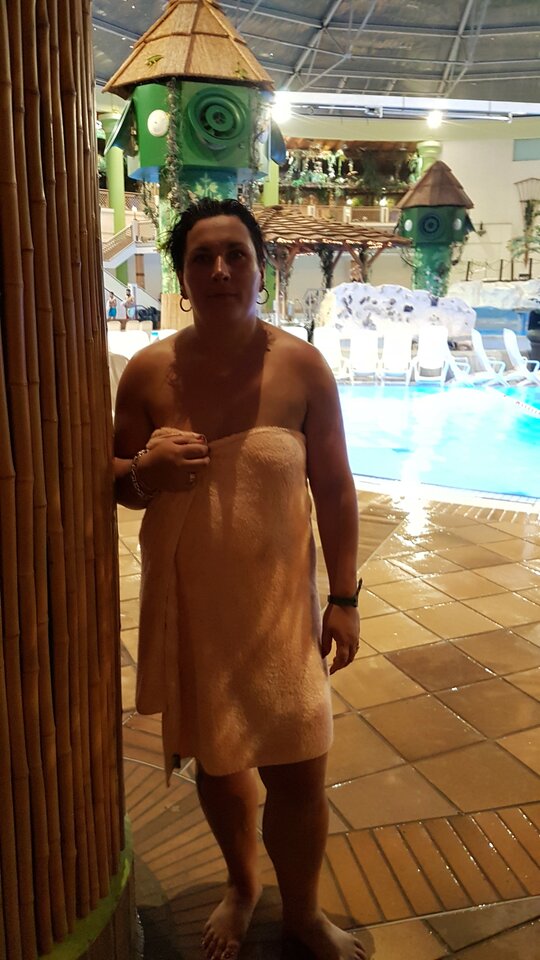 36811528362_20e17c3e95_o.jpg - nakedgirl
