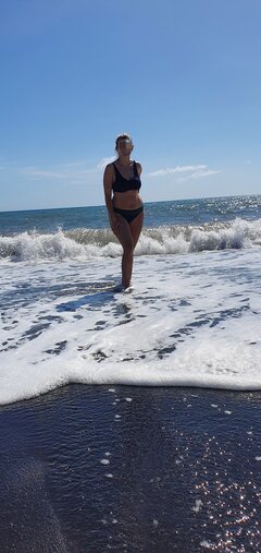 😘😘😜