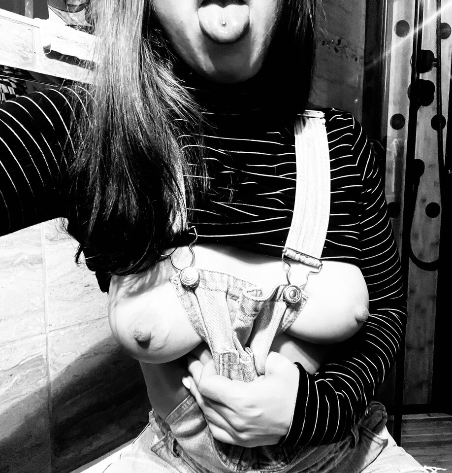 D585AD21-64DC-4A7F-B23F-E541D24FB77E.jpeg - xMalaDominax