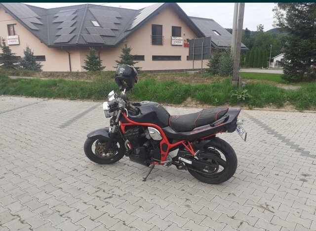niomek