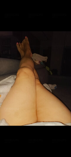 👣