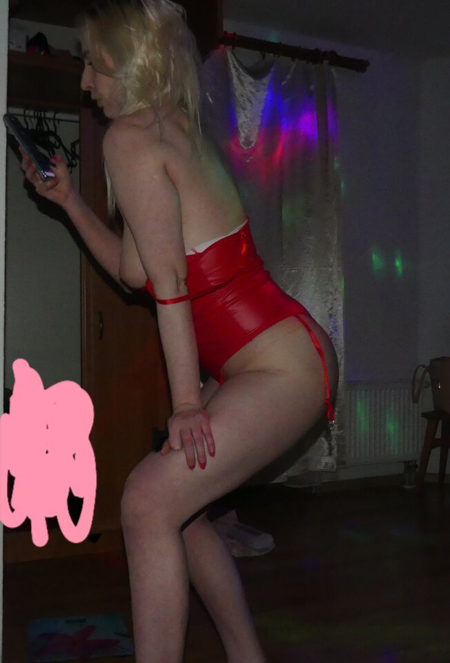 1050271.jpg - WiolkaXes