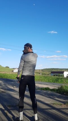 VideoCapture_20230430-184225.jpg