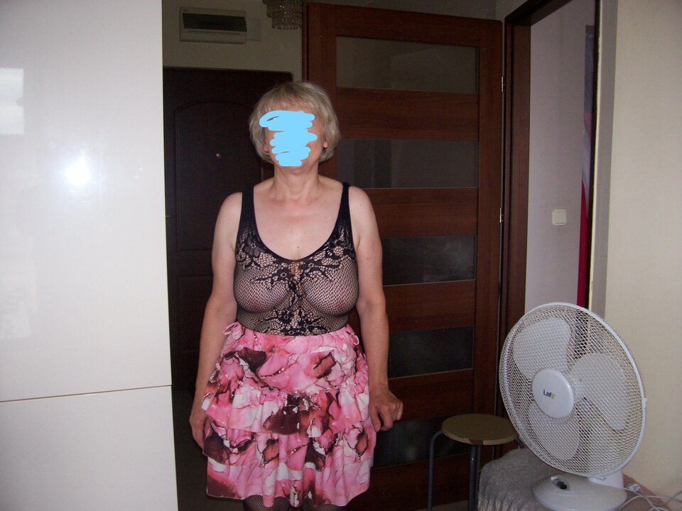 100_2281_LI.jpg - 0my0
