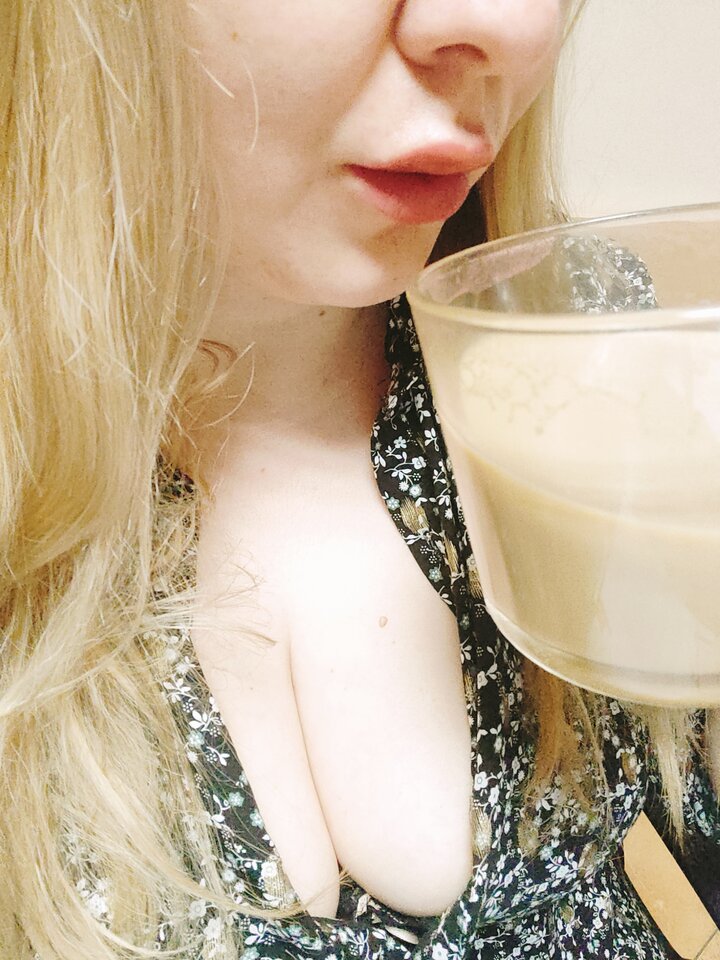 Smacznej kawy ☕🍦 - Hrabina_Puszysta