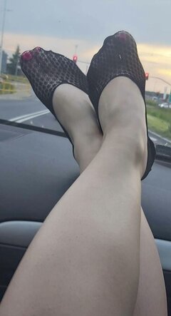 😈