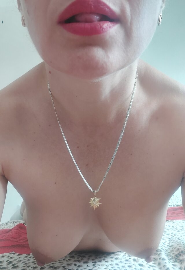 MilaMoya
