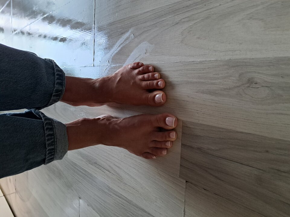 Wet - JudithFeet