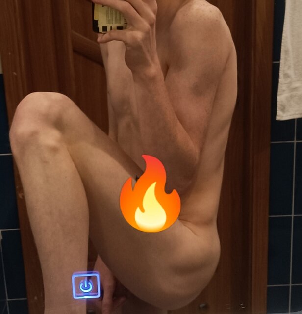 :) - MlodySebio04