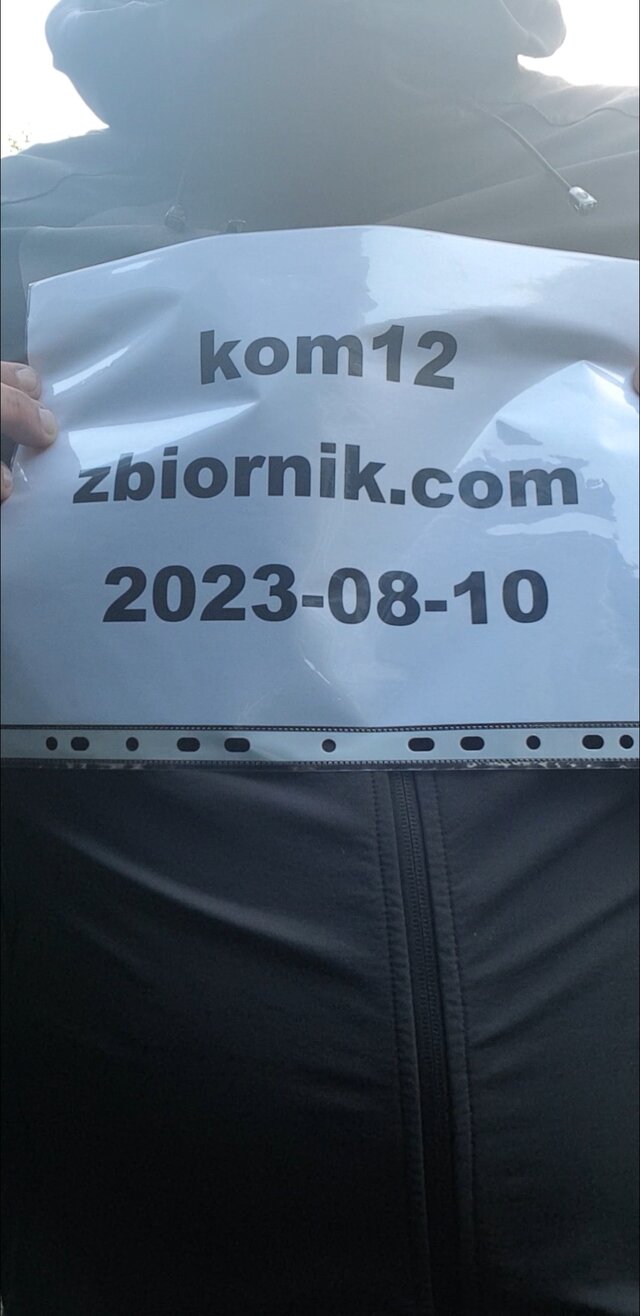 kom12