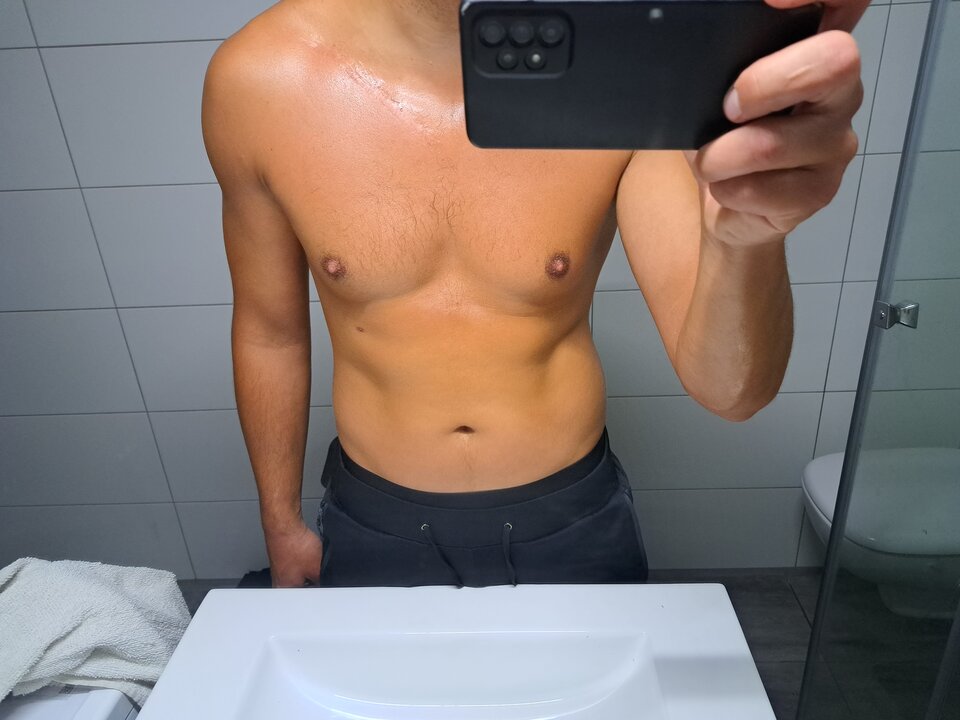1000000911.jpg - Fit_brunet