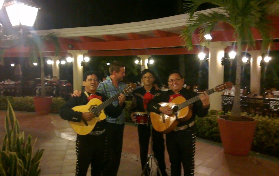 somewhere in mexico - Hetfi