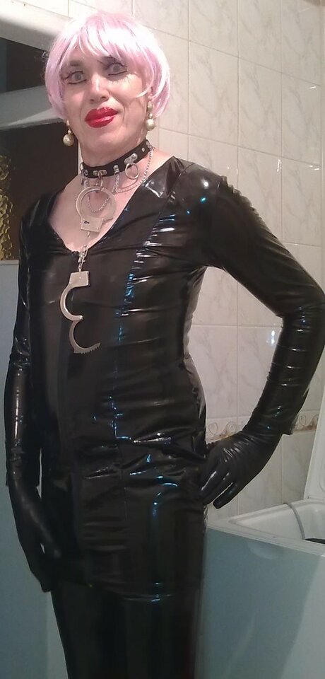 W Latexie męska suka-trans.do ruchania💋 - szmineczkatrans