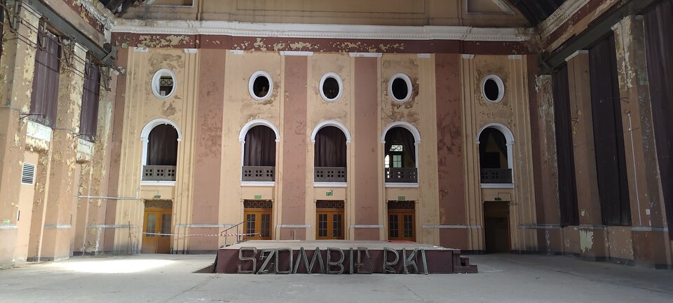 Sala - Maciek1182
