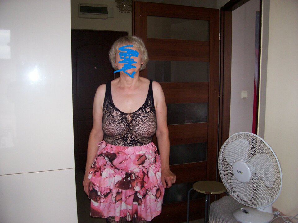 100_2281.JPG - 0my0