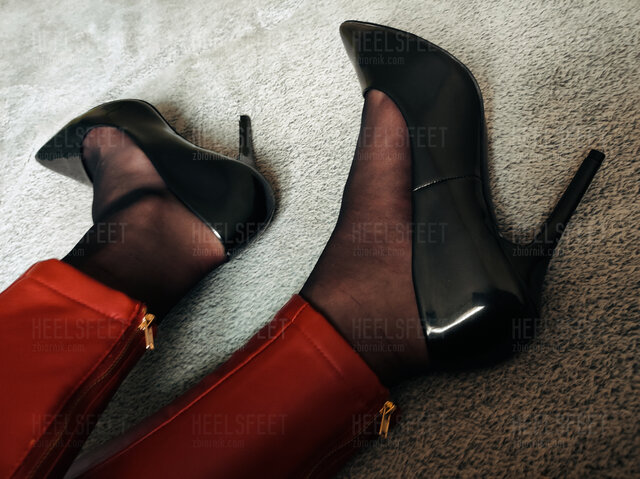 heelsfeet