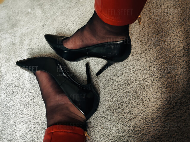 heelsfeet