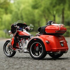 Harley-Davidson-2021-CVO-Tri-Glide-model-skala-1-12-Maisto-pomar