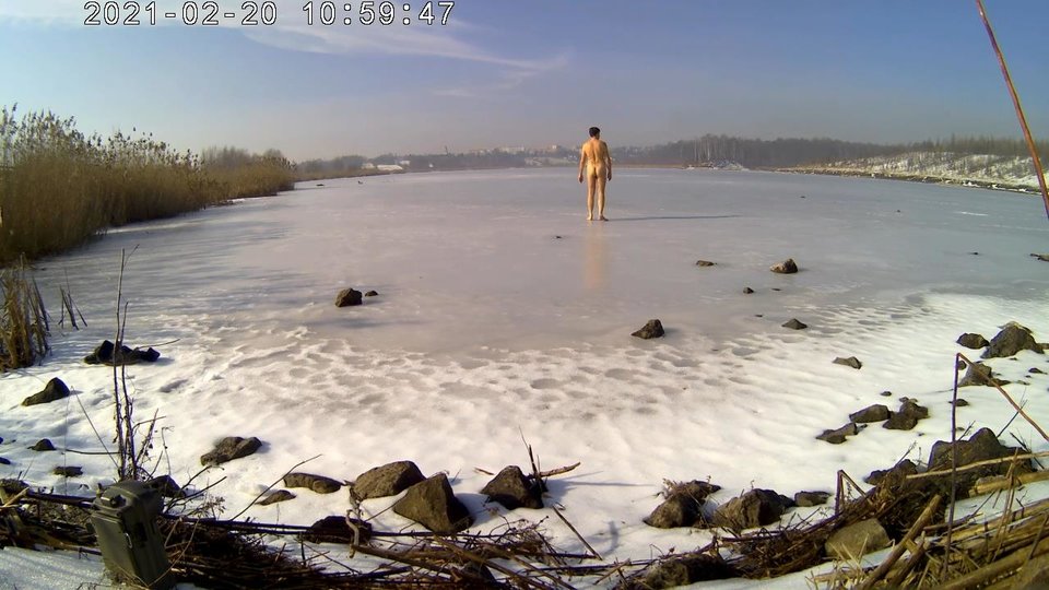 20210220_105844A.mp4_snapshot_01.02_[2021.02.20_11.36.54].jpg - Krzysztof_cfnm