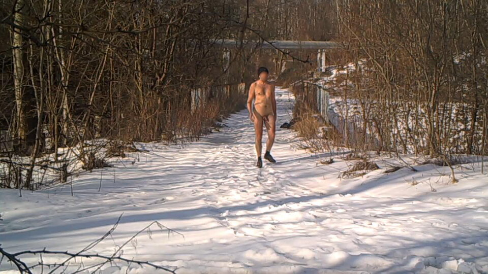 IMAG0005.AVI_snapshot_00.42_[2021.02.20_12.14.22].jpg - Krzysztof_cfnm