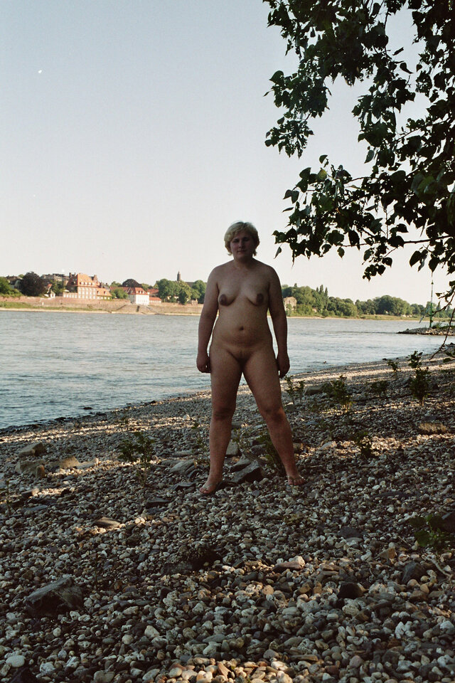imm014_15.jpg - nakedgirl