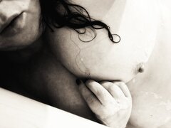 💦