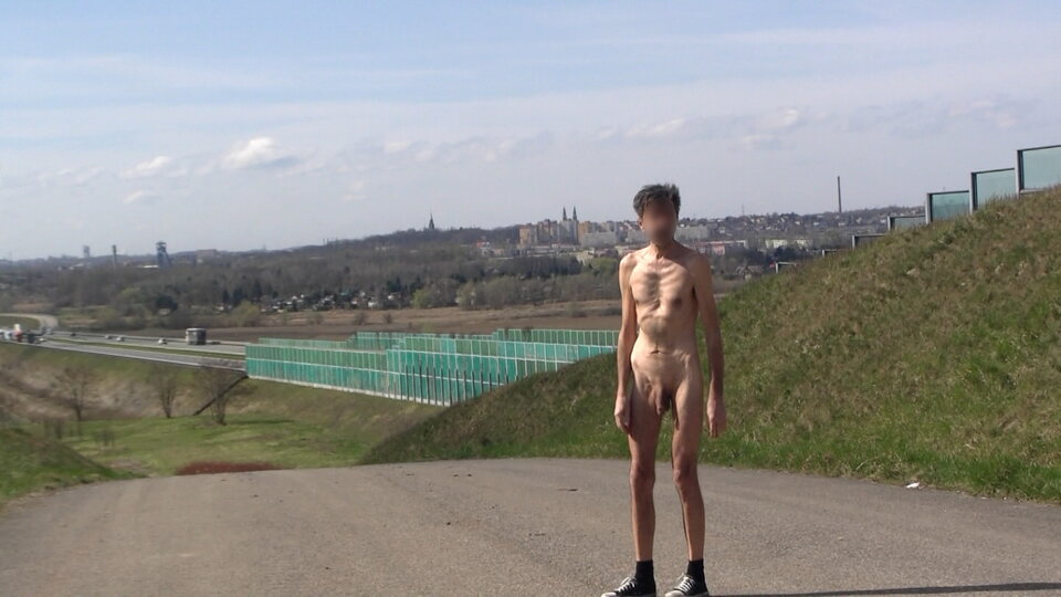 MOV006.avi_snapshot_00.33.152.jpg - Krzysztof_cfnm