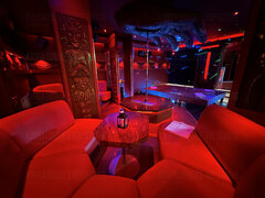 Ray Club targ