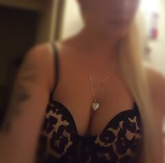 😘