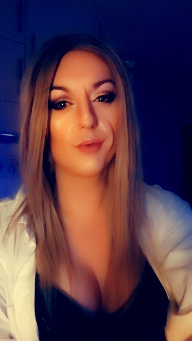 KarolinaShemale29