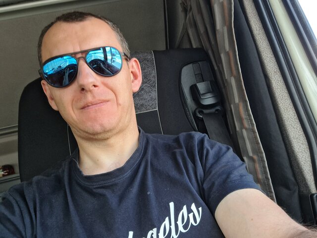 Spoko_facet