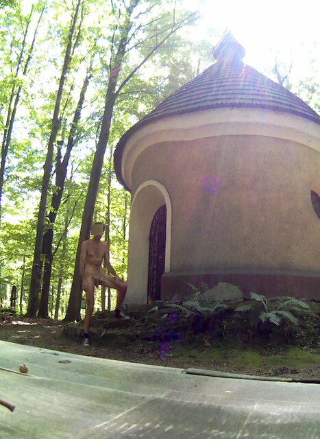 Katowice - kapliczka Hubertus.mp4_snapshot_00.59.867.jpg - Krzysztof_cfnm