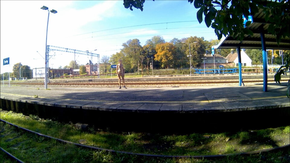 Tychy dworzec.mp4_snapshot_00.27.804.jpg - Krzysztof_cfnm