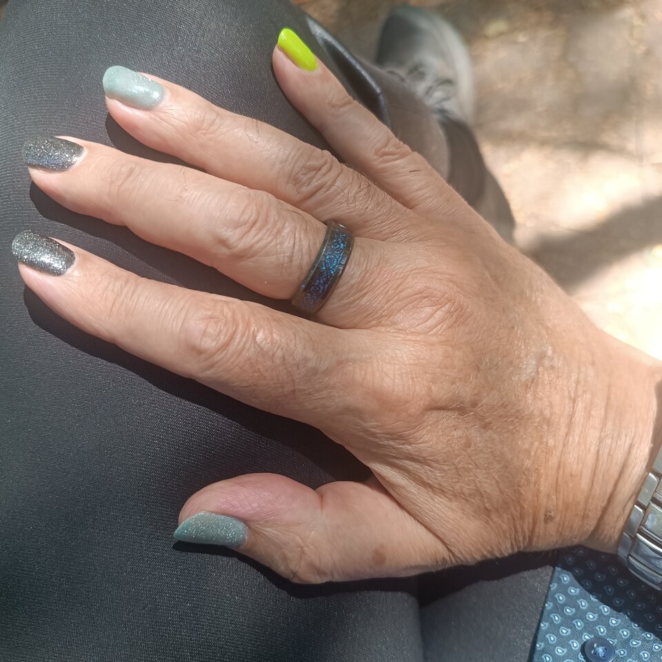 Przed wyjściem na spacer.... 👙💅😎 - Gregorja