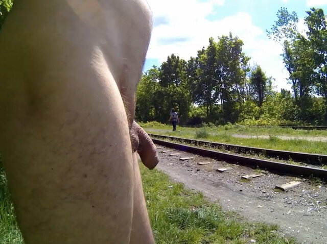 BYTOM - stroszek przy torach 1.mp4_snapshot_00.55.205.jpg - Krzysztof_cfnm