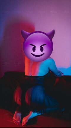 😈