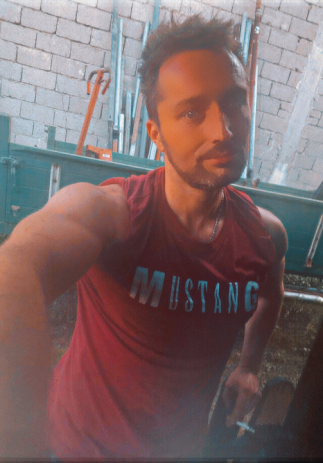 adzik1211