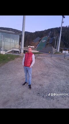 6de7b4819ca342267cce38f615f27a04_0.jpeg