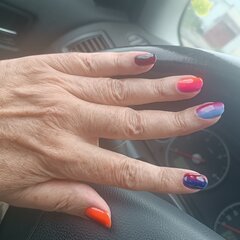 Kolorowy świat damskiego faceta... 🌈💅