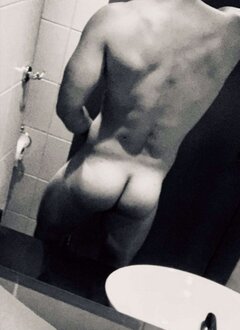 😈