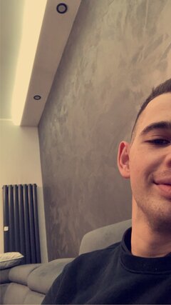 Snapchat-372785218.jpg