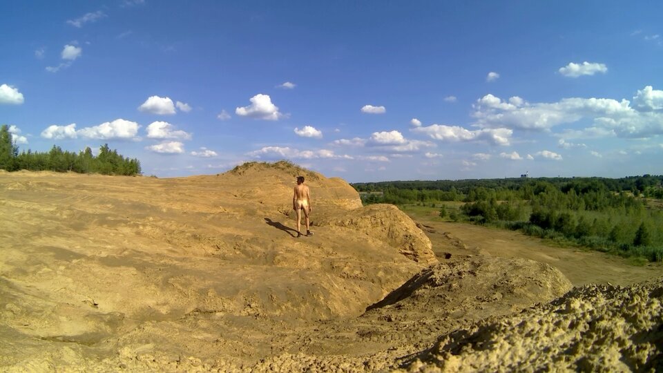 20230709_050431A.mp4_snapshot_01.00.359.jpg - Krzysztof_cfnm