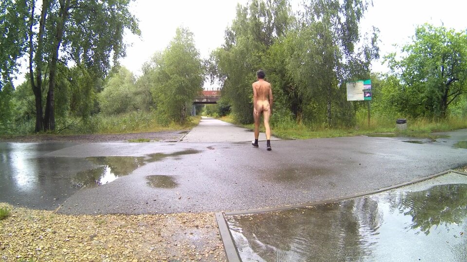_163154A.mp4_snapshot_00.22.196.jpg - Krzysztof_cfnm