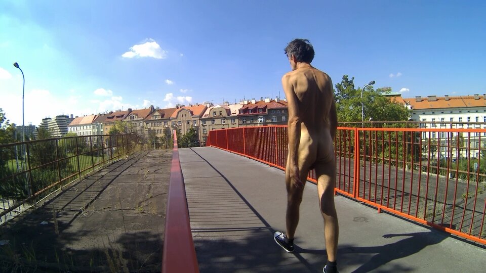 _145628A.mp4_snapshot_00.09.761.jpg - Krzysztof_cfnm