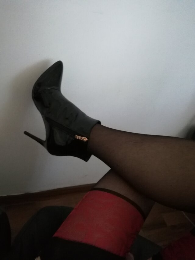 Gina_Gi