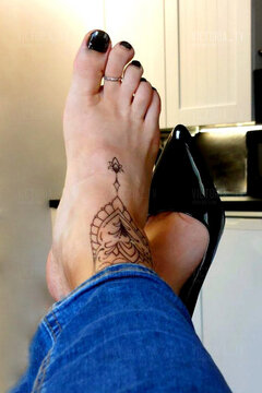 Kiss my feet