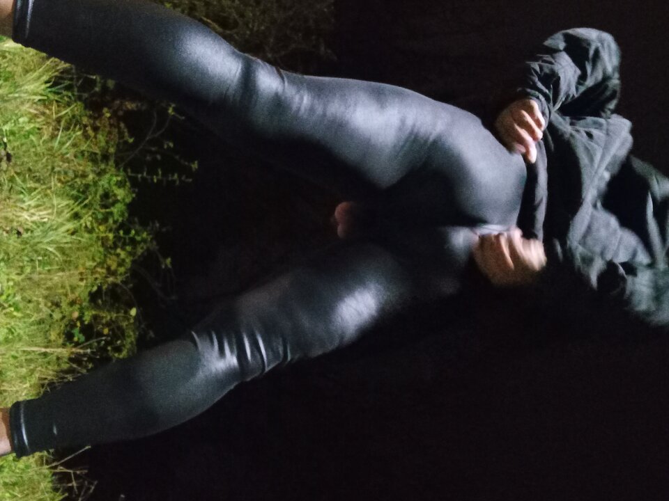 1000056747.jpg - lickemydick