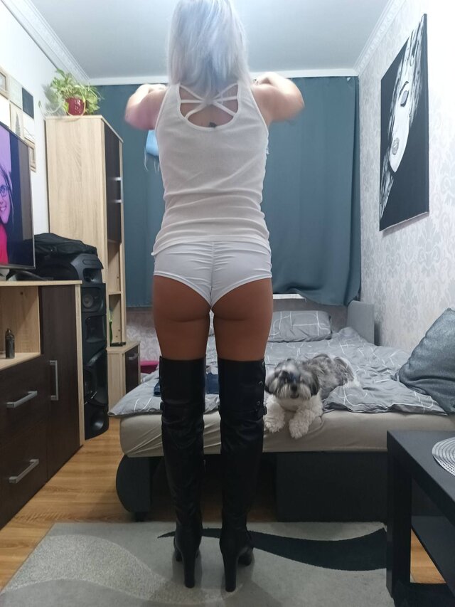VikiiJZ