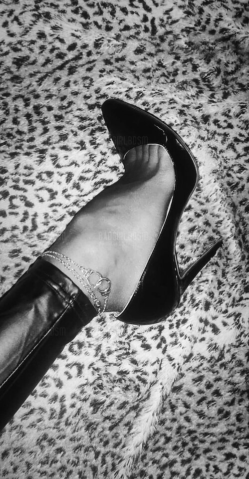 1000088060.jpg - badgirlBDSM