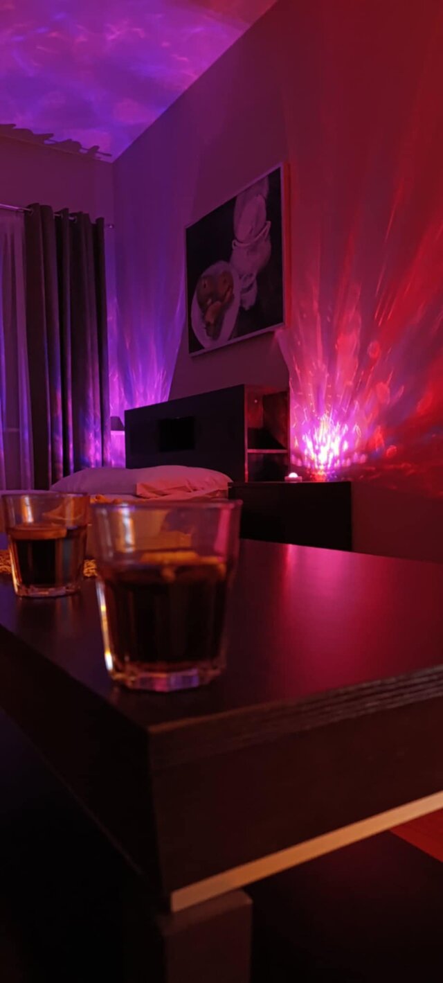 Swingers_room